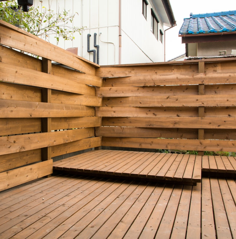 DIe Zimmerei Drossard baut ihnen ihre Holzterrasse und ihren Holzzaun